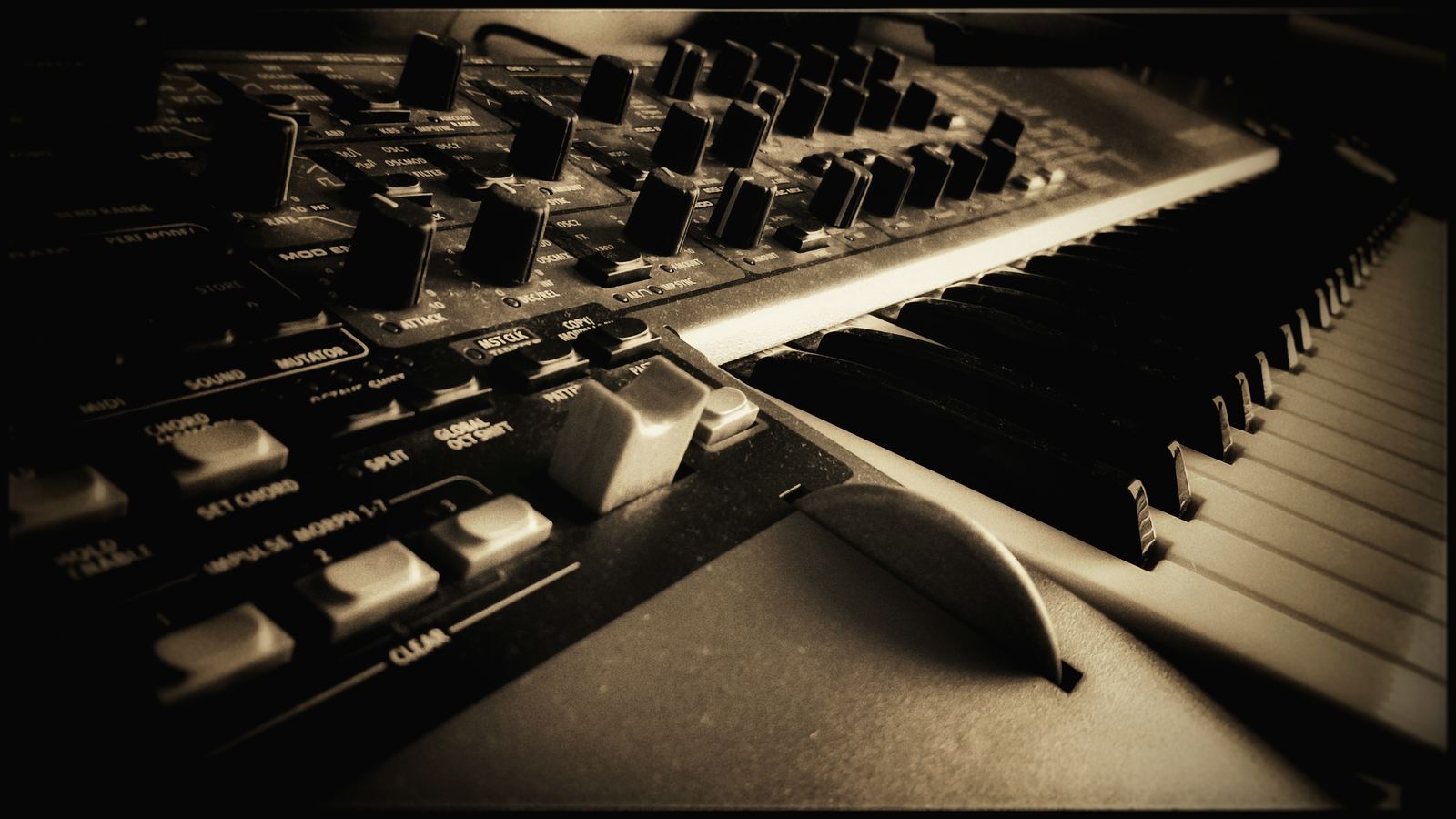 Nord Lead 4 analog modeling synthesizer on the SYNTHLUCIDA studio desk, used for sound design and patch programming